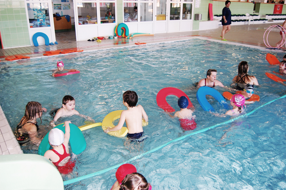 <p>předškolní plavecký výcvik dětí od 4 do 7 let</p>